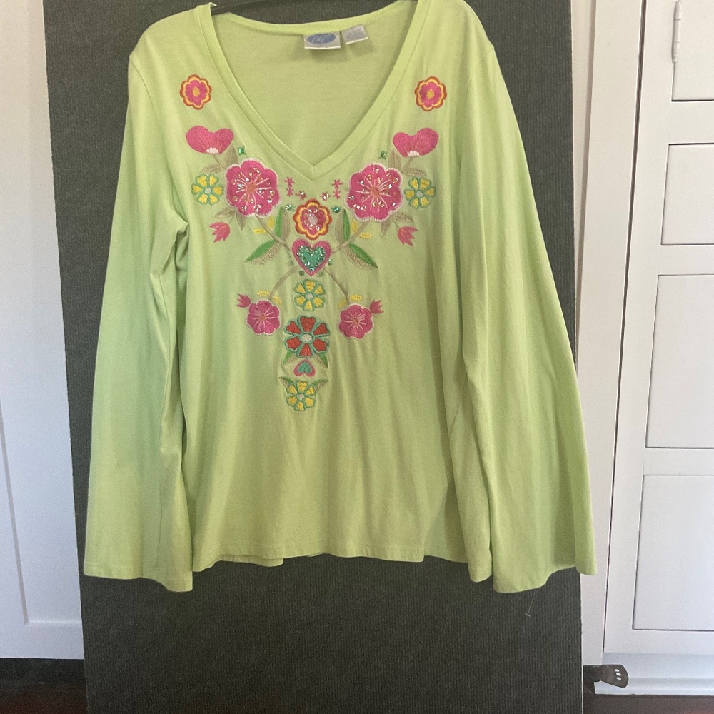 DIANE GILMAN LIME KNIT SHIRT EMBELLISHED W/EMBROIDERY &sequins NICE NWOT L